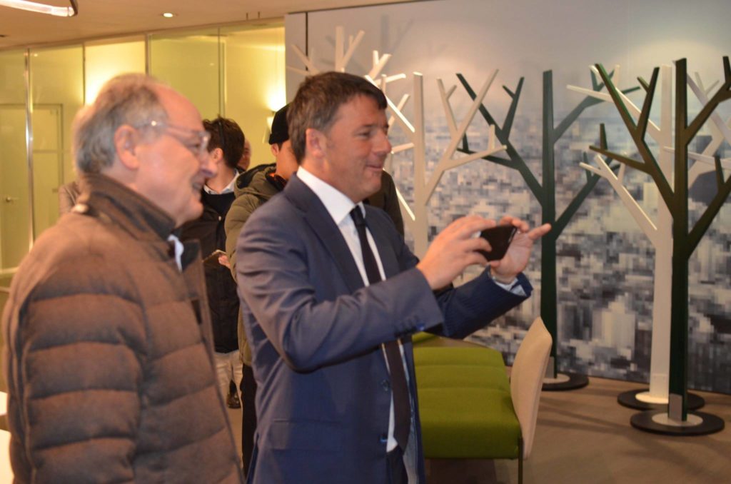 Matteo Renzi in visita presso lo stabilimento di Thiene di Estel Group